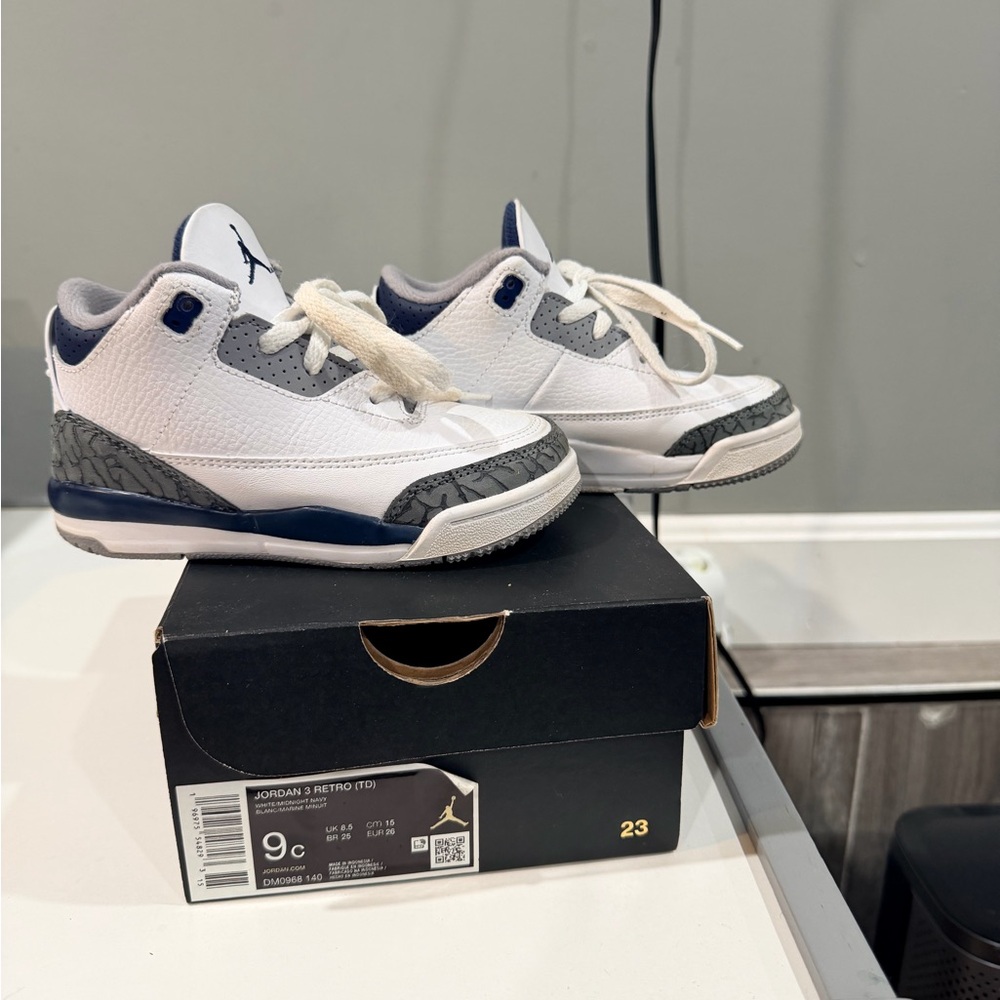 Jordan 3 Retro in White and Gray